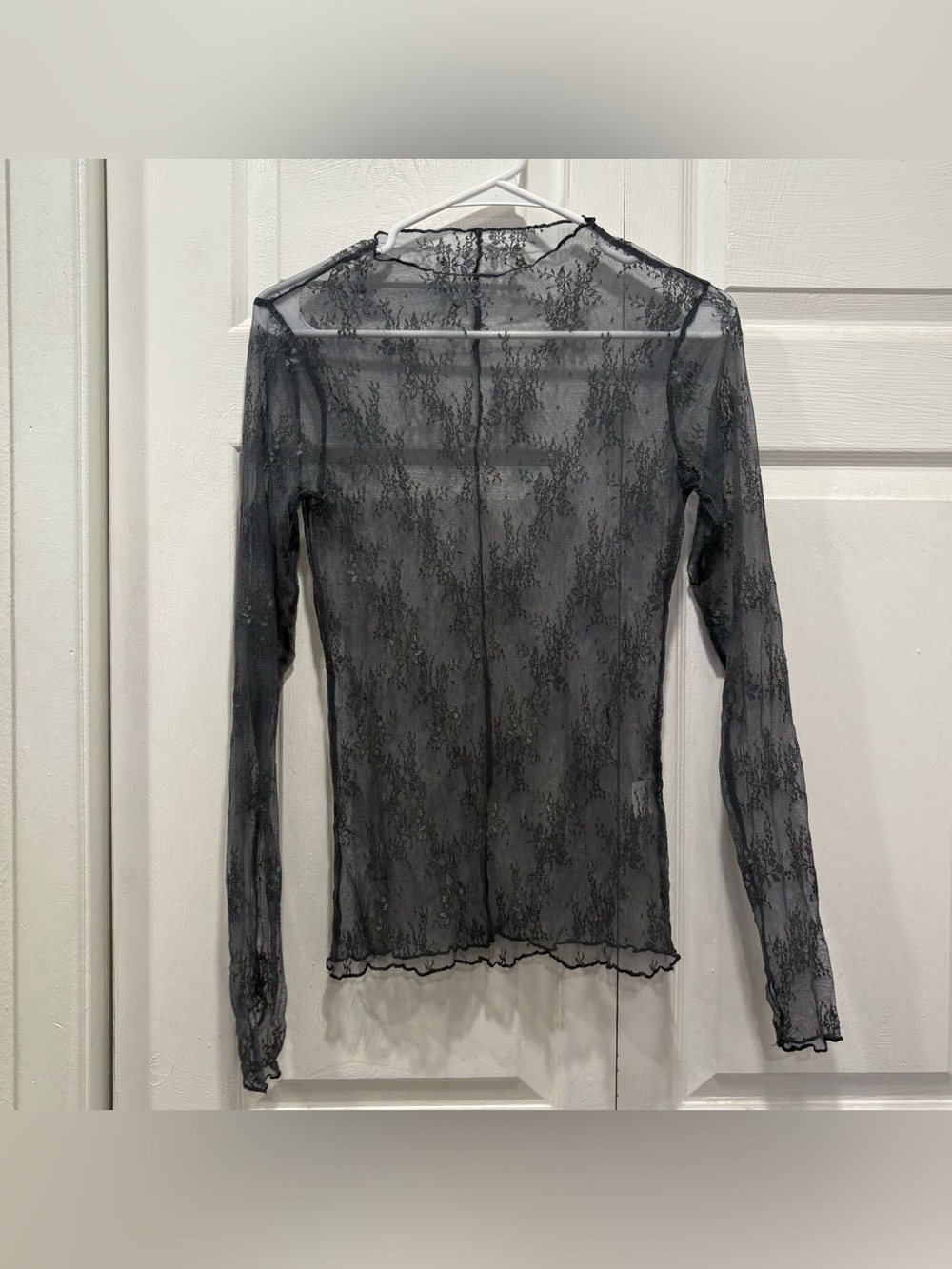 Ugerlov Gray Long Sleeve Floral Sheer Mesh Top - Size Small